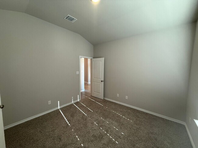 Building Photo - GORGEOUS 3-bedroom 2-bathroom home in Cedarbrook Estates!