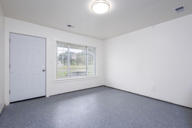 Building Photo - 8751 Elmira St