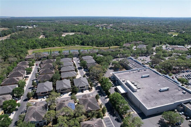 Building Photo - 16604 Kingletside Ct