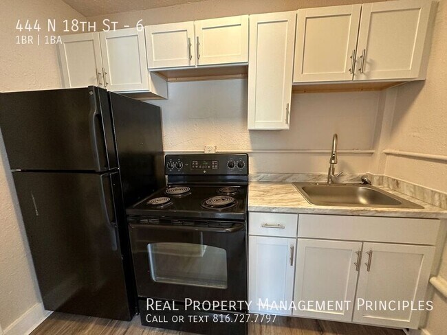 Building Photo - 444 N 18th St