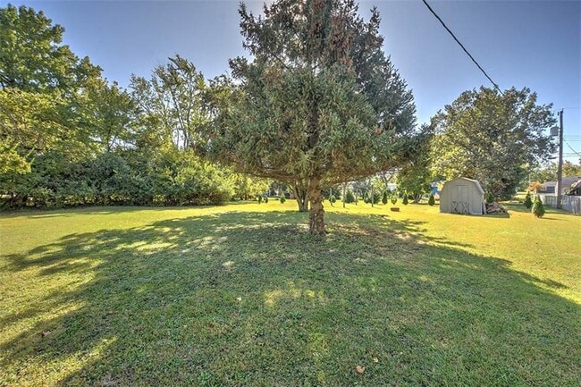 Building Photo - 11 Nolen Dr