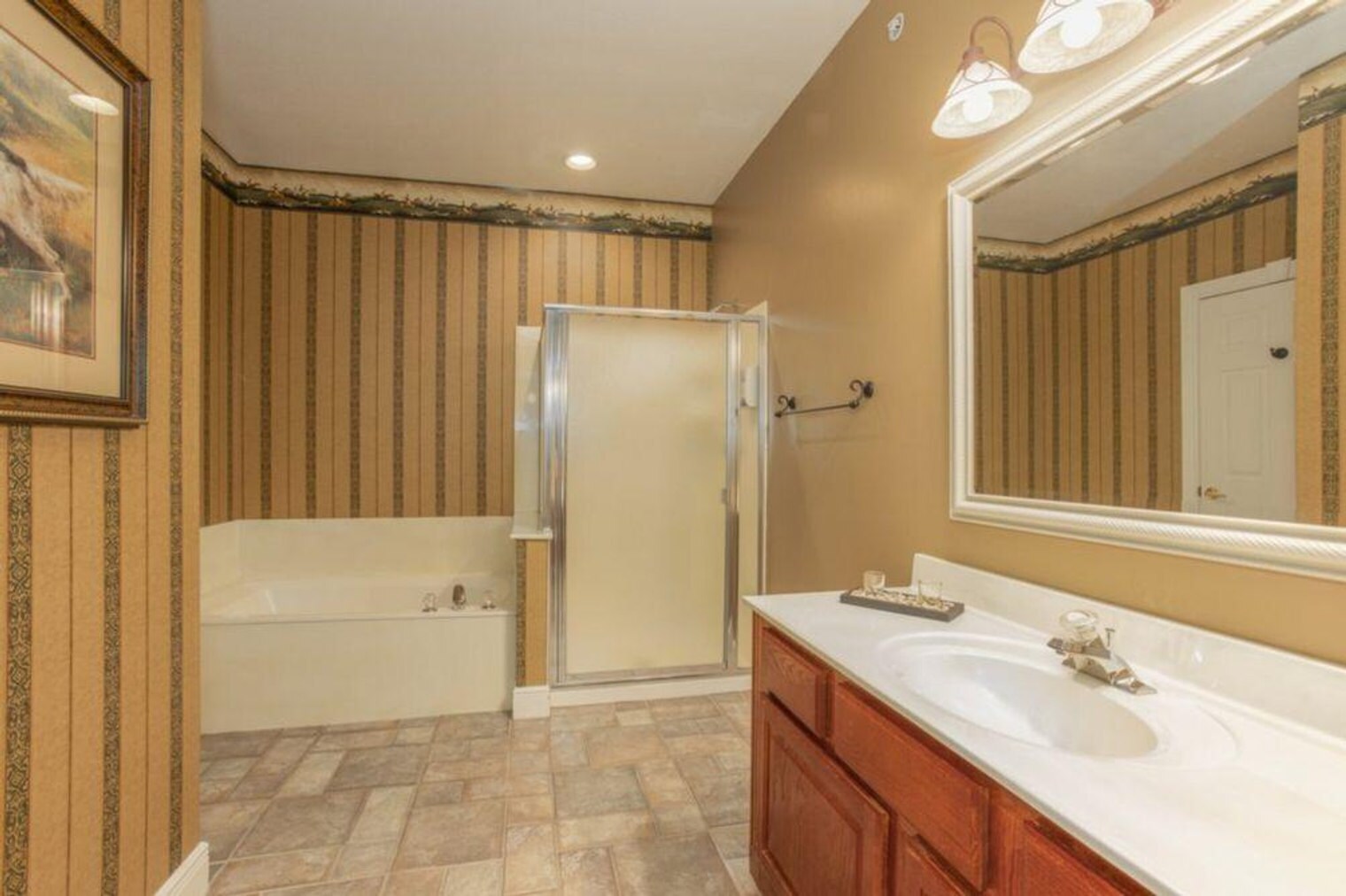Building Photo - 175 Golf View Dr