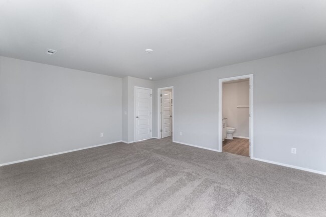 Building Photo - Welcome to your dream home..