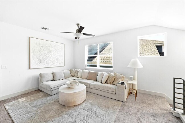 Building Photo - 2306 Capulet St