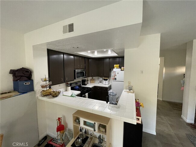 Building Photo - 50 Abrigo-