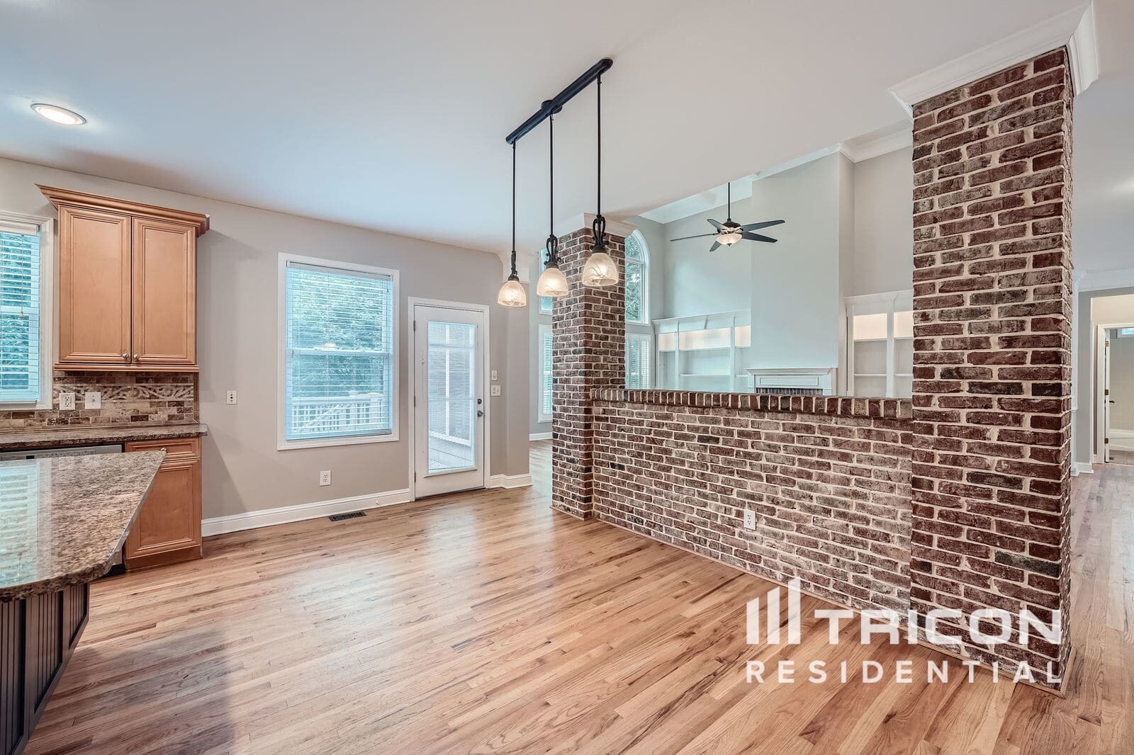 Building Photo - 6315 Tamarack Tr