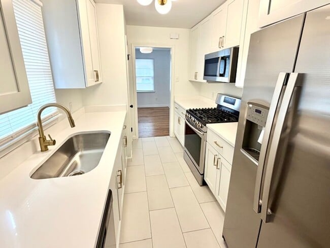 Building Photo - Marcia1459