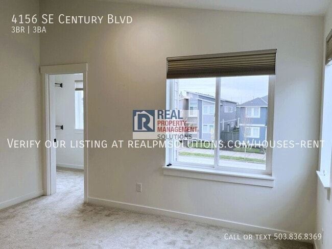 Building Photo - 4156 SE Century Blvd