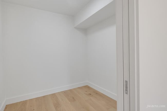 Building Photo - 80 28th St