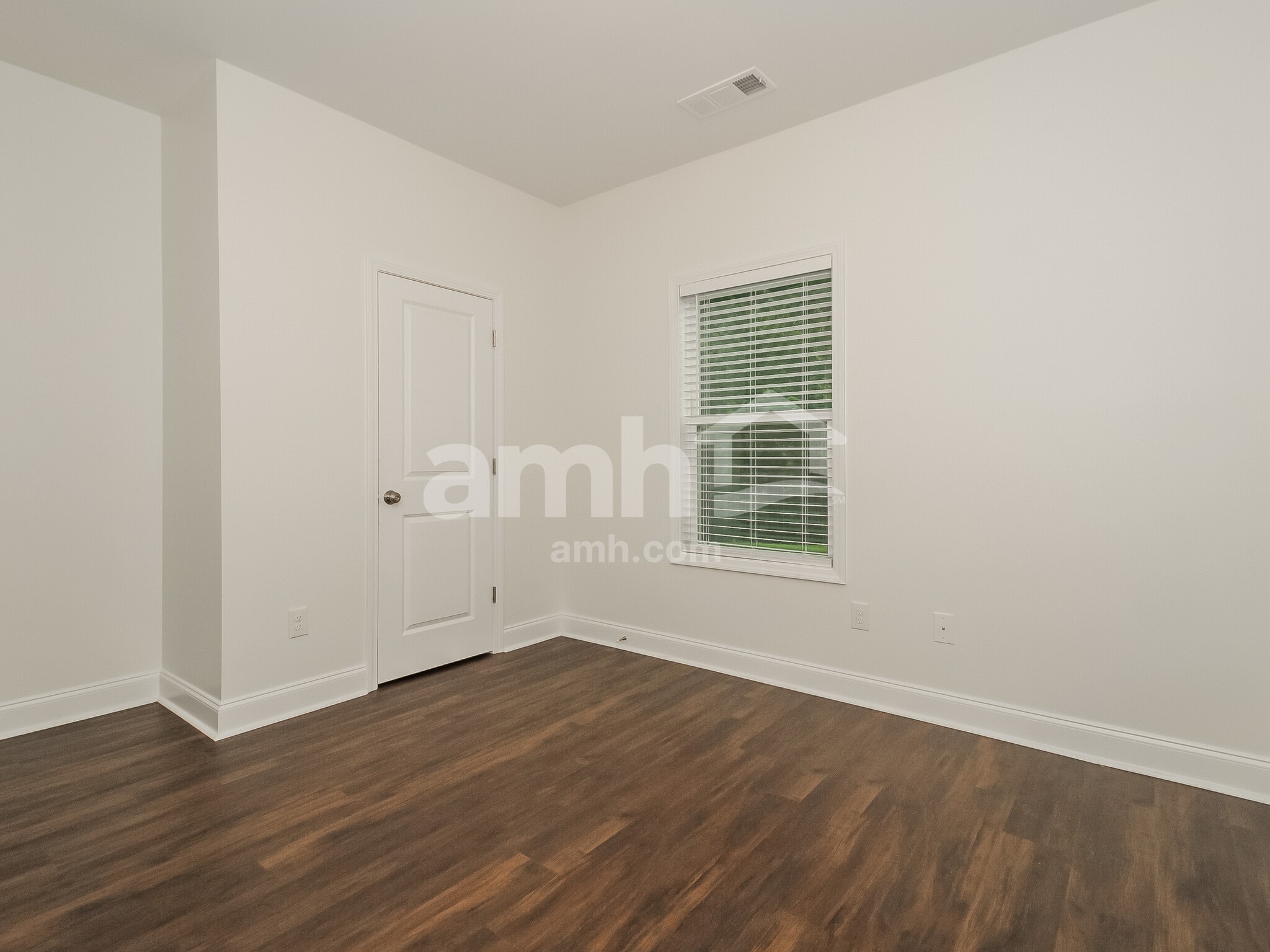 Building Photo - 121 Coulter Woods Dr