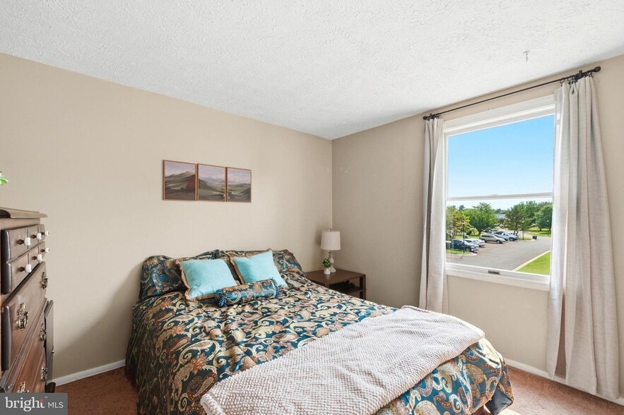 Second Bedroom - 7037 Hames Ct