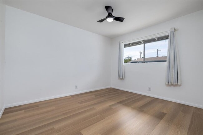 Building Photo - 44440 Acacia Dr