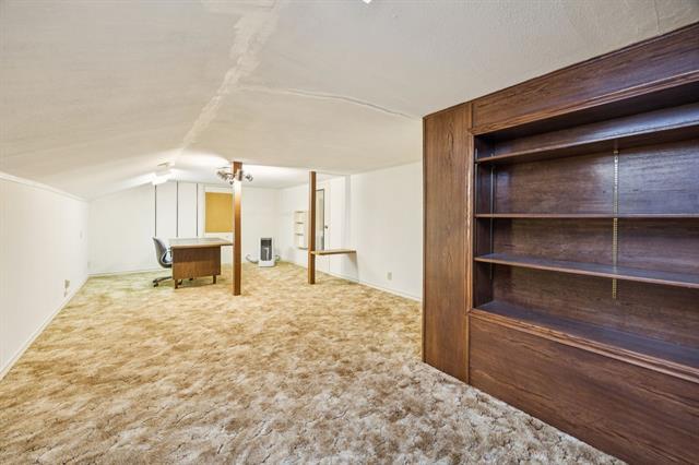 Building Photo - 7641 Dentcrest Dr