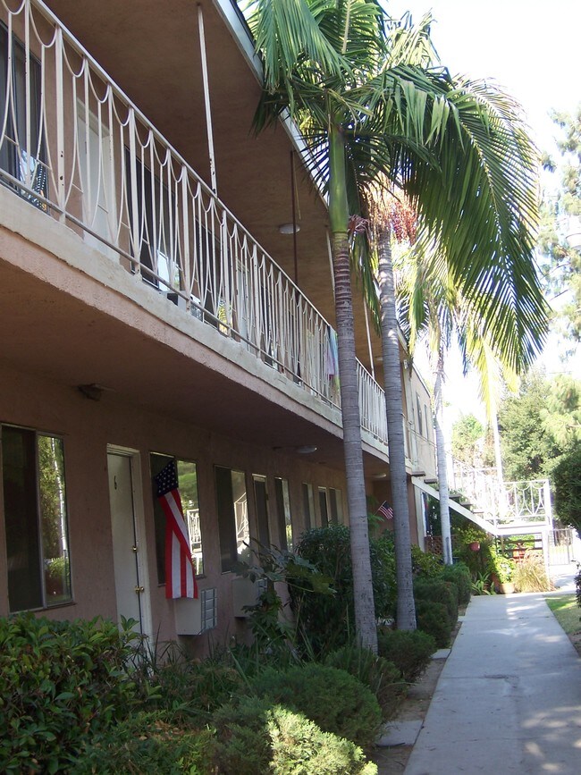 Building Photo - 5610 Welland Ave