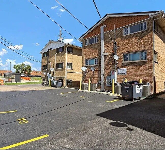 Building Photo - 4744 Rose St