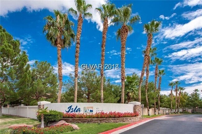 Building Photo - 2101 Blue Breeze Dr