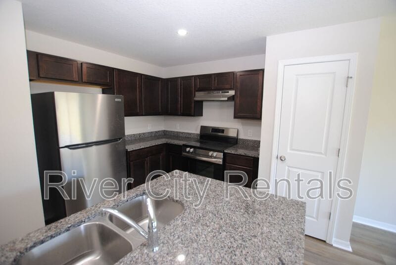 Building Photo - 6541 Sweetbay Ln