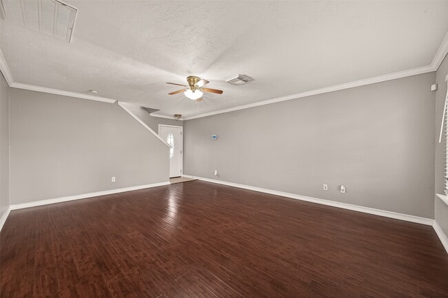 Building Photo - 6815 Lower Arrow Dr