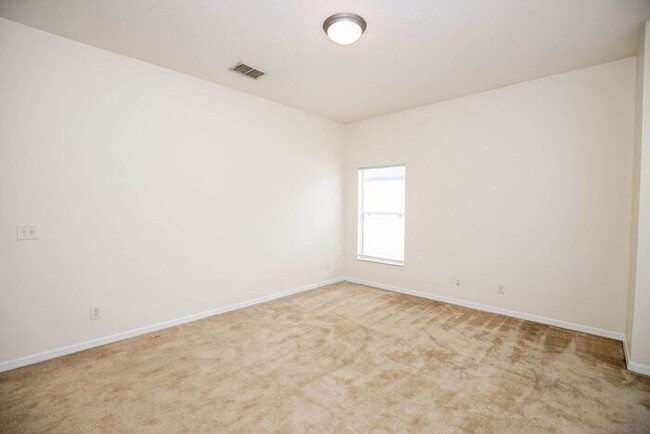 Building Photo - Single family home in Keystone Pointe, St....
