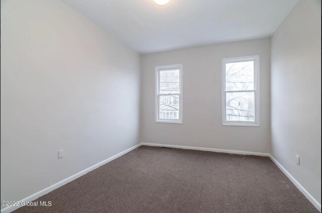 Building Photo - 114 Second Ave