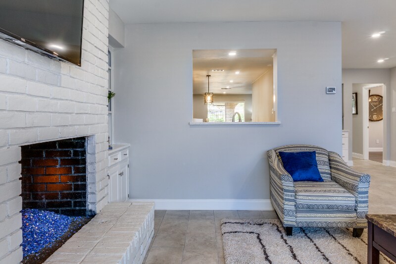 Building Photo - 7738 Village Trail Dr