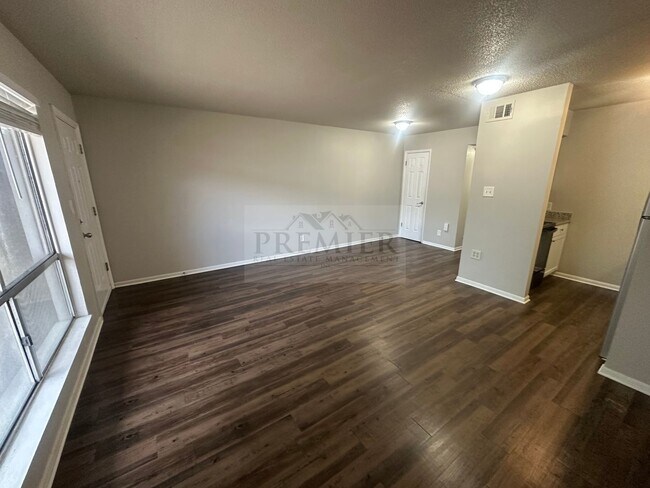 Building Photo - 6029 Barton Ave