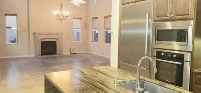Building Photo - LUXURY HOME W SEPARATE IN LAW Suite