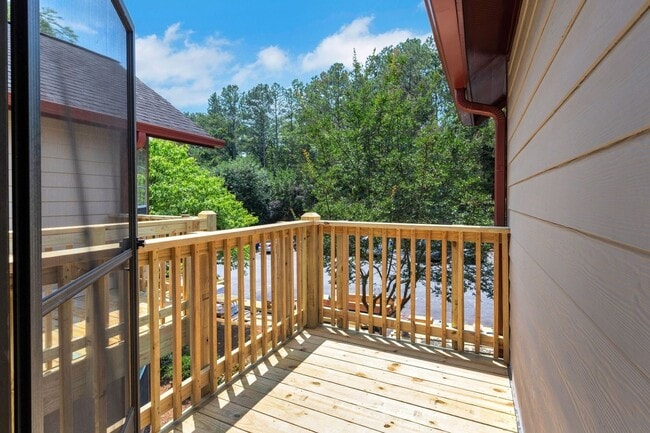 Building Photo - Charming 2BR Condo in Alpharetta