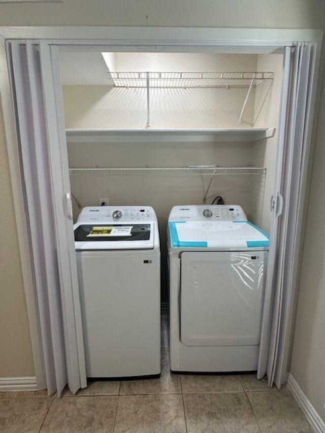 Building Photo - 210 E Del Mar Blvd