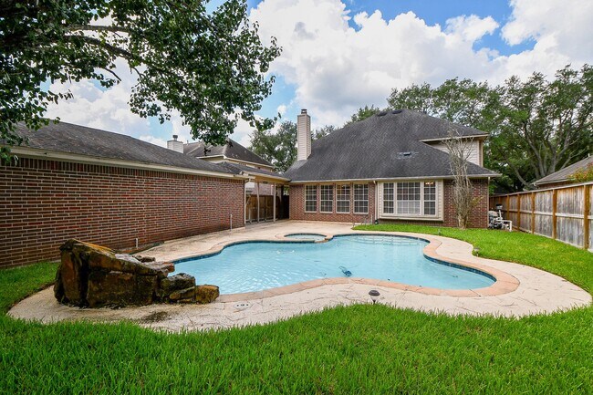Building Photo - 5322 Pebble Way Ln