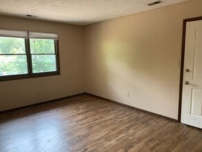 Building Photo - 822 Fremont St