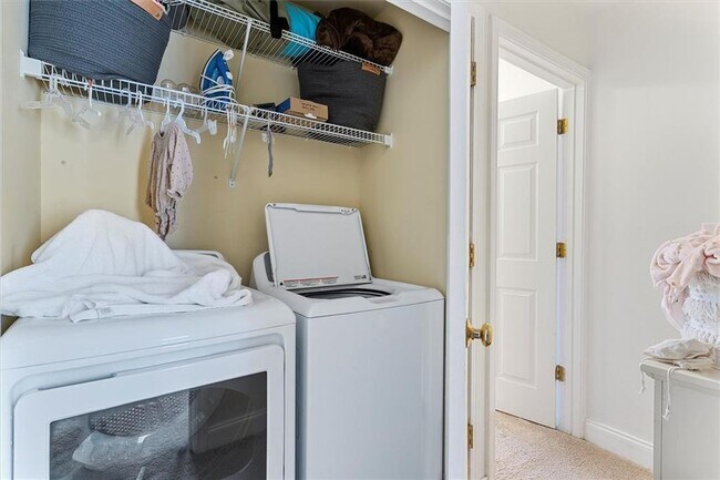 Building Photo - 1168 Stephens St