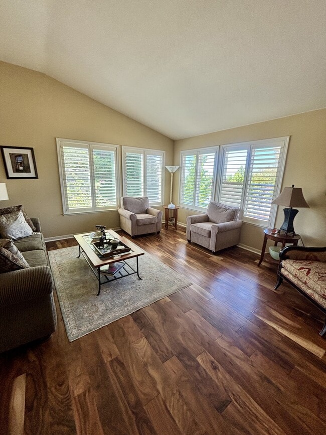 Building Photo - 901 Morgan Ranch Dr