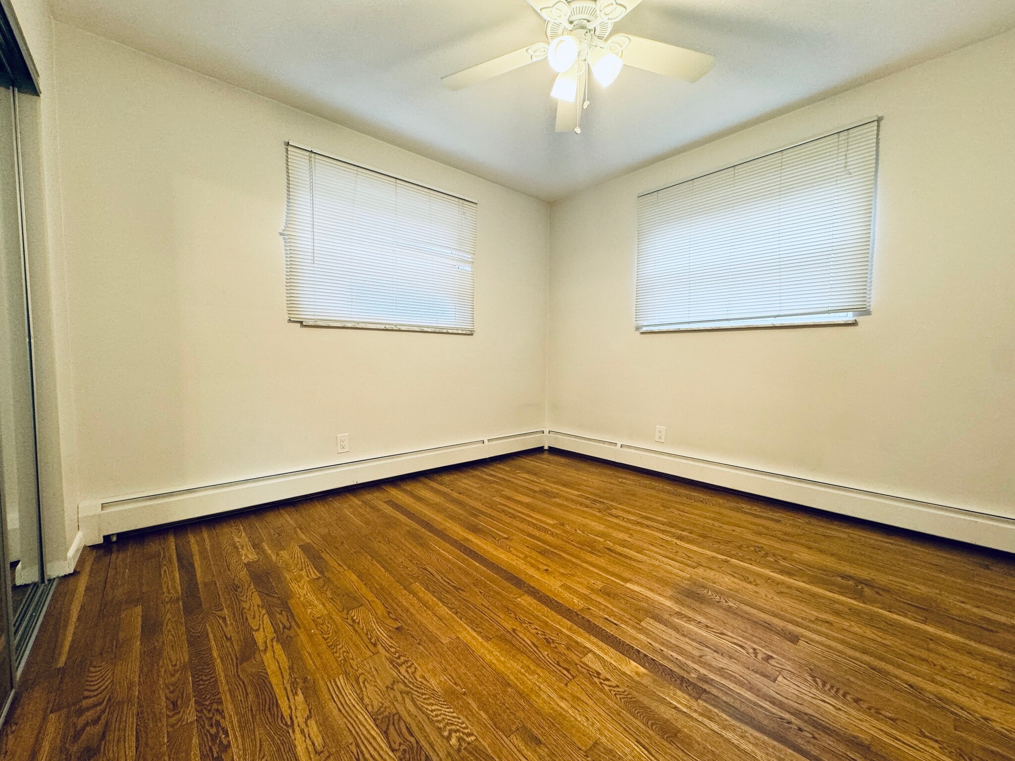 Building Photo - 7803 Lake Ave