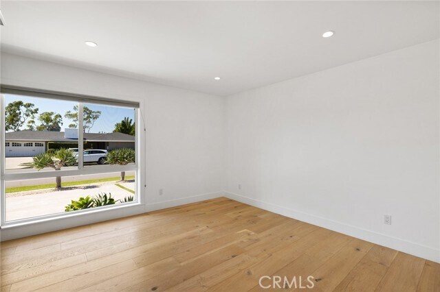 Building Photo - 1628 Santiago Dr