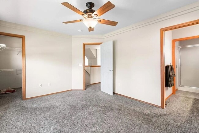 Building Photo - Craftsman Style Townhome in Private Neighb...