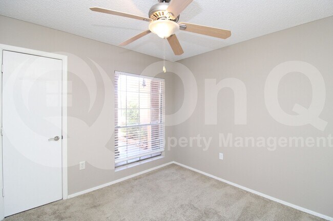 Building Photo - 6337 Covina Rd