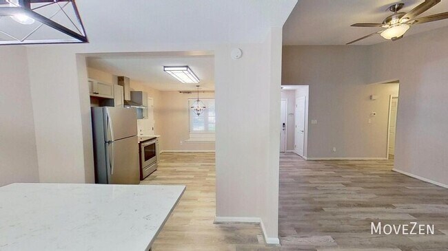 Building Photo - 4601 Kresson Pl