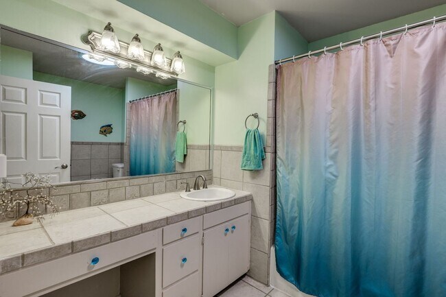 Building Photo - 3002 Stardust Dr