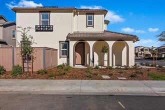 Building Photo - 3012 Vasquez Ct