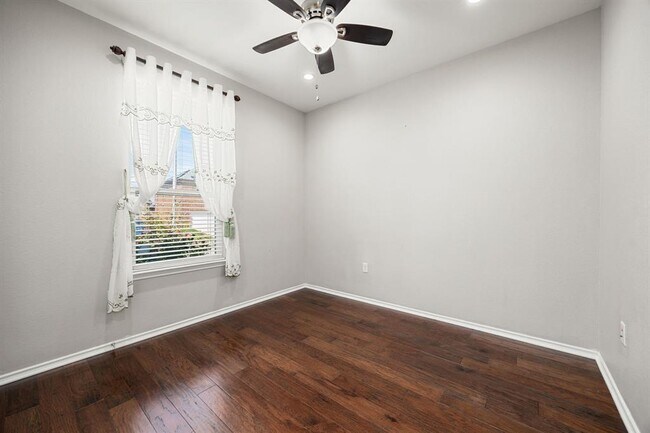 Building Photo - 1517 Gautami Dr