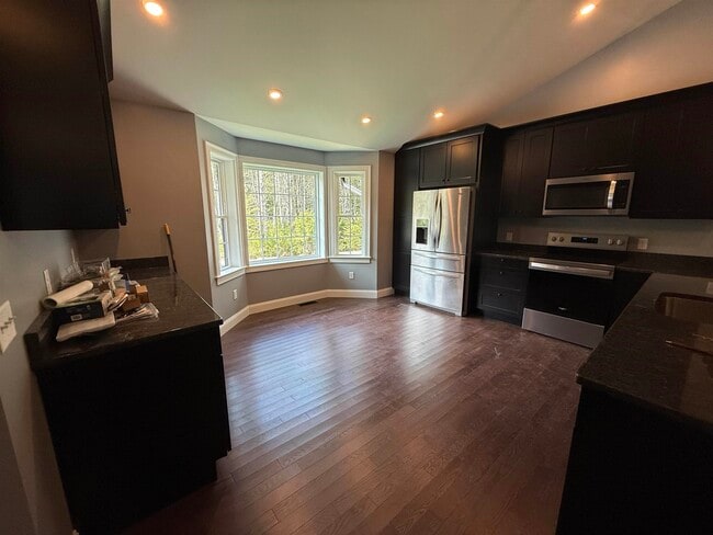 Building Photo - 26 Phinney Way