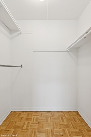 Building Photo - 1136 Greenleaf Ave