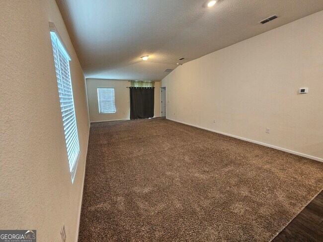 Building Photo - 137 Teakwood Dr
