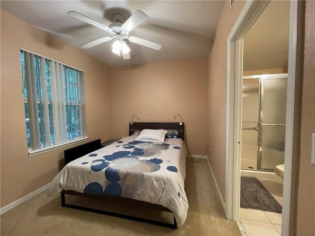 Building Photo - 6942 W Sample Rd