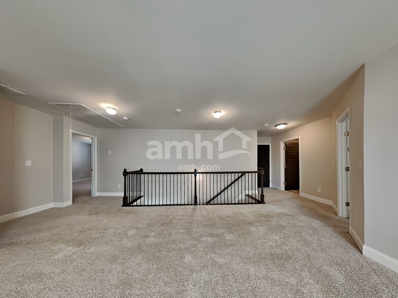 Building Photo - 1079 Victoria Walk Ln