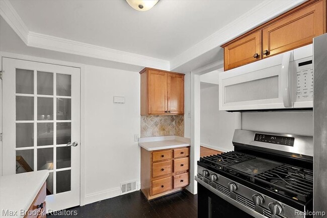 Building Photo - 1652 Graefield Rd