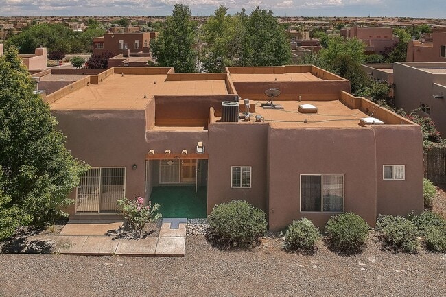 Primary Photo - Single Level 3 Bedroom 2.5 Bath home in De...