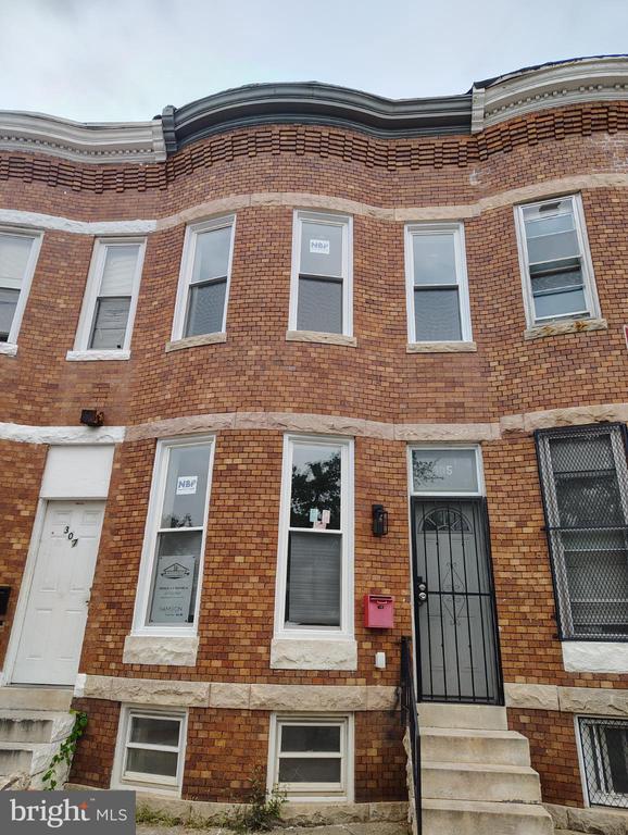 Building Photo - 305 N Payson St
