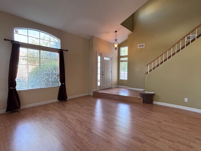 Building Photo - Stunning Updated 4-Bedroom Home with Private Spa in Summerlin North